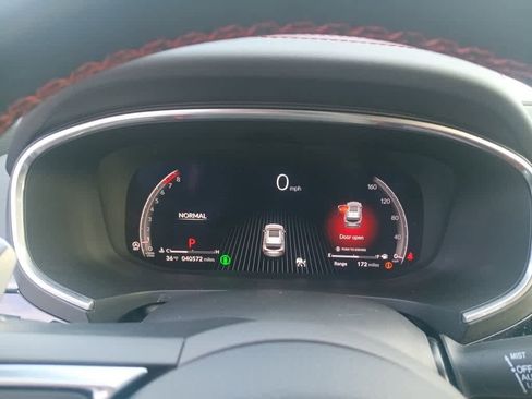 Used 2023 Acura MDX A-Spec image 10