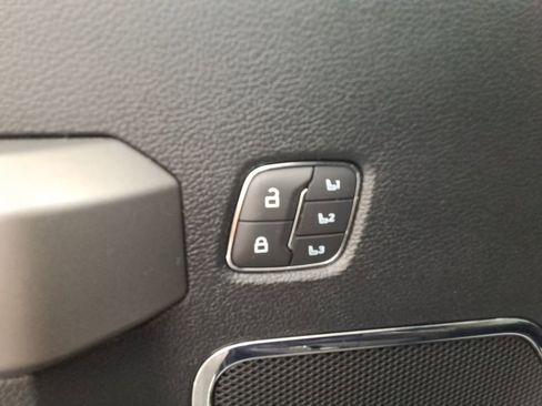 Used 2020 Ford F250 Platinum w/ FX4 Off-Road Package image 19