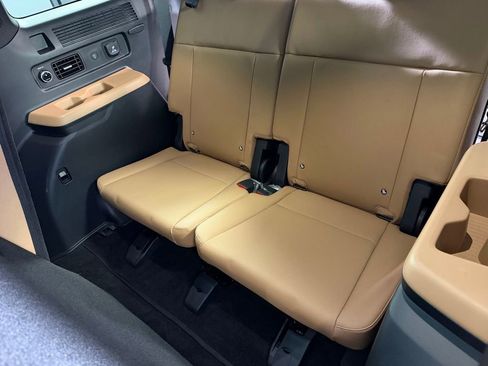 Used 2025 Hyundai Santa Fe Limited image 29