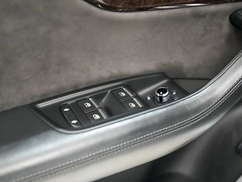 Used 2019 Audi Q7 3.0T Prestige w/ Prestige Package AWD/4WD image 23