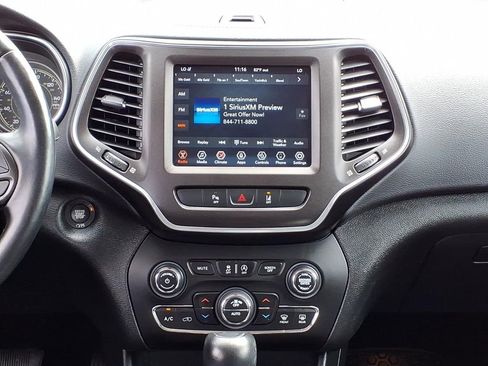 Used 2021 Jeep Cherokee Trailhawk w/ Premium Leather Package AWD/4WD image 23