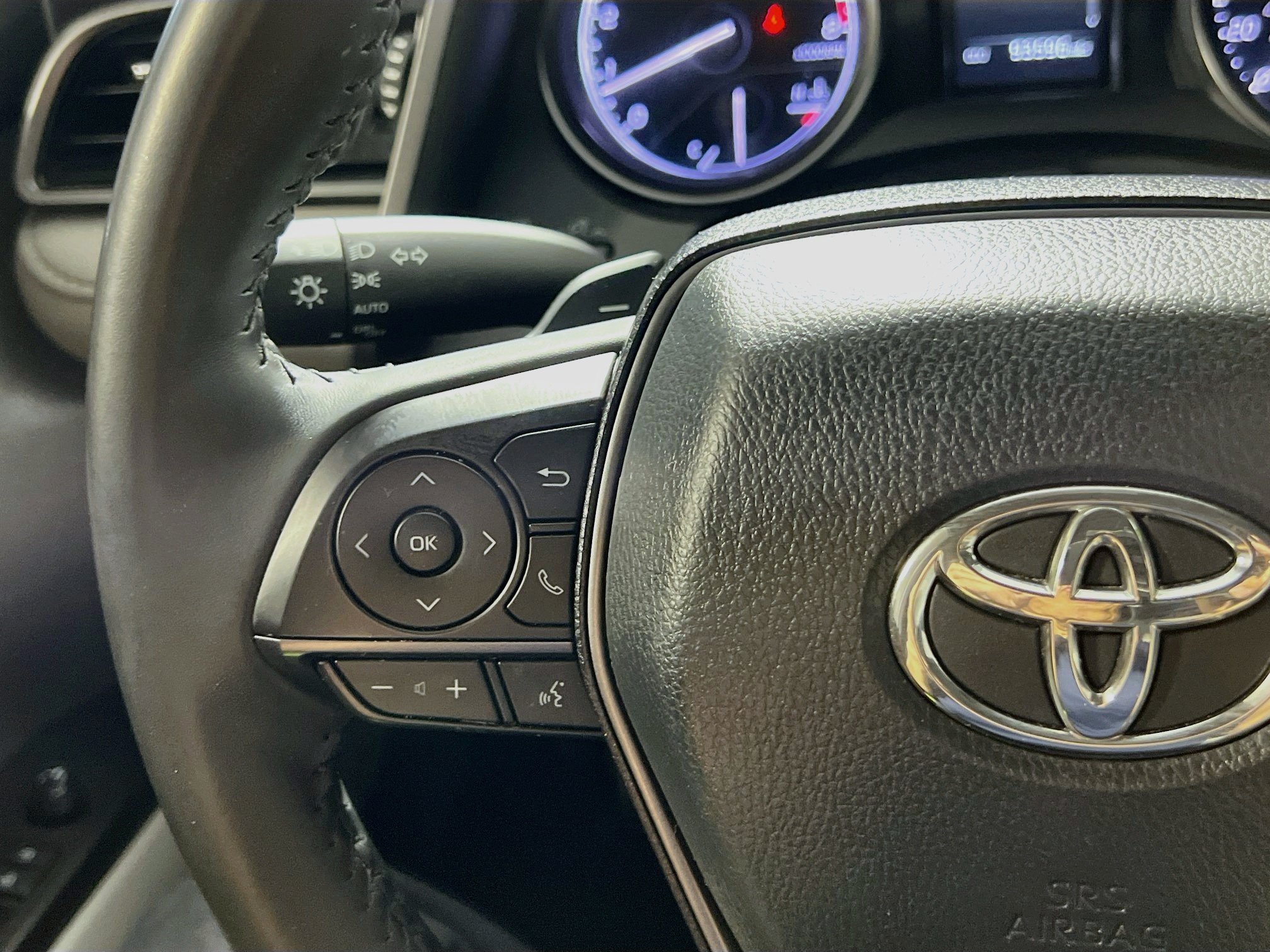 Used 2024 Toyota Camry SE FWD image 19