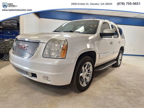 Used 2011 GMC Yukon Denali image 23