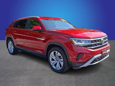 Used 2020 Volkswagen Atlas Cross Sport SE FWD image 3