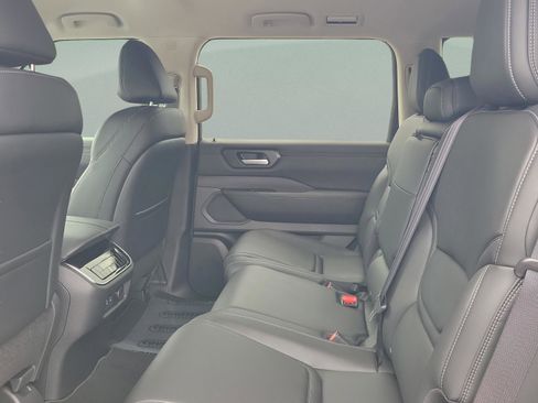 New 2026 Nissan Armada SV image 10