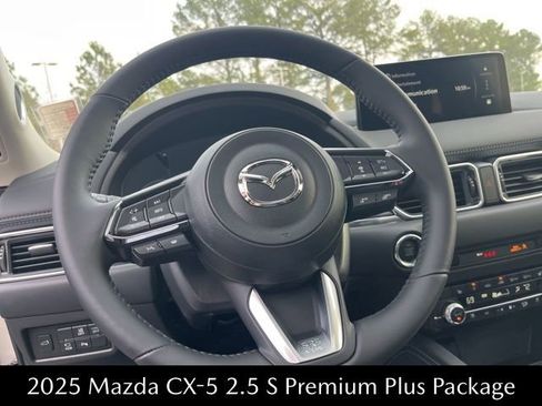 New 2025 MAZDA CX-5 AWD 2.5 S w/ Premium Plus Pkg image 32