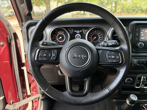 Used 2021 Jeep Wrangler Unlimited Sport AWD/4WD image 14