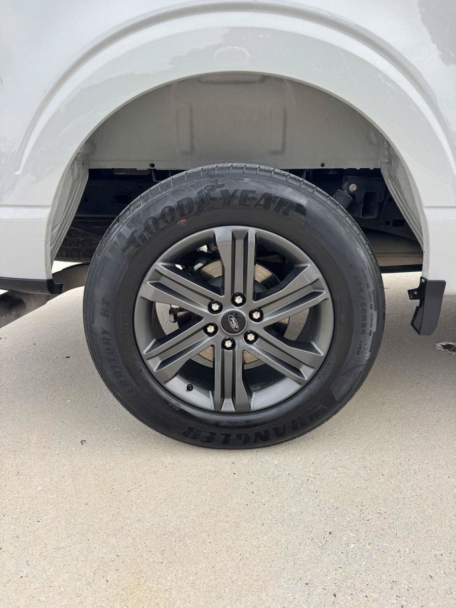 Used 2023 Ford F150 XLT w/ Equipment Group 302A High RWD image 20