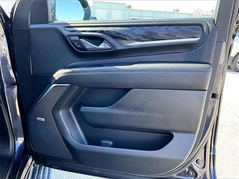 Used 2023 GMC Yukon Denali w/ Max Trailering Package image 12