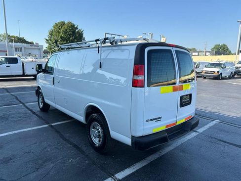 Used 2016 Chevrolet Express 2500 RWD image 6