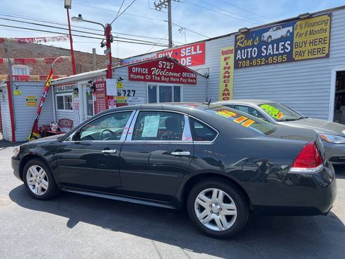 Used 2014 Chevrolet Impala LT w/ LT Sunroof Package FWD image 3