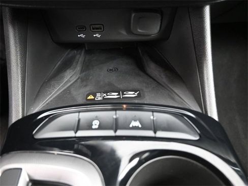 Used 2024 Buick Envista Sport Touring w/ Convenience I Package image 4