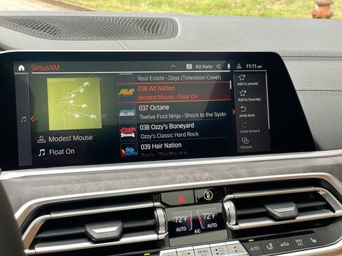 Used 2022 BMW X5 xDrive40i w/ M Sport Package AWD/4WD image 38