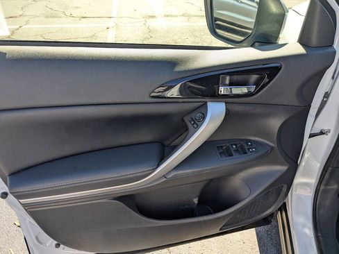 Used 2025 Mitsubishi Eclipse Cross SE image 11