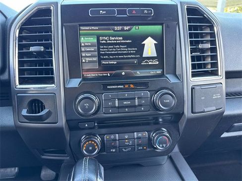 Used 2015 Ford F150 XLT w/ Equipment Group 302A Luxury image 23
