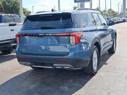 Used 2025 Ford Explorer Active w/ Active Comfort Package RWD image 4