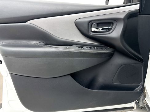 Used 2019 Nissan Murano SV w/ Premium Package image 29