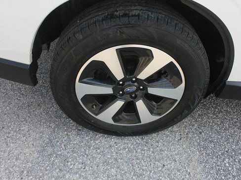 Used 2017 Subaru Forester 2.5i Limited w/ Popular Package #1 AWD/4WD image 57