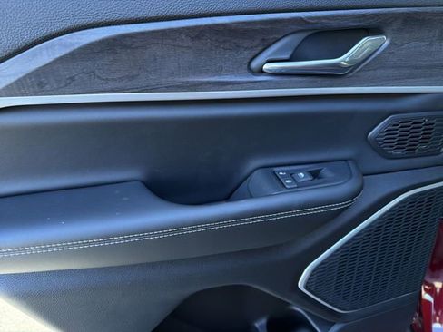 New 2026 Jeep Grand Cherokee Limited w/ Limited Altitude Package image 20