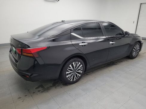 Used 2023 Nissan Altima 2.5 SV image 10