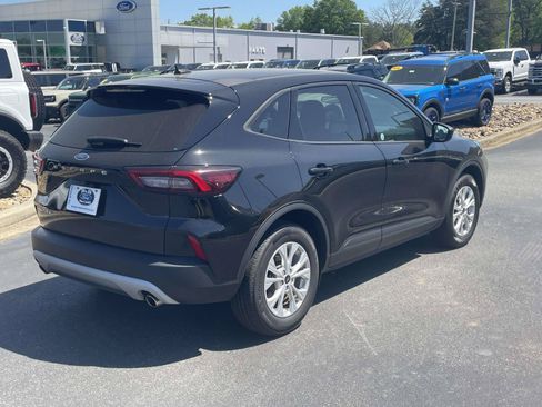 Certified 2025 Ford Escape Active FWD image 6