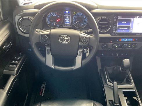 Used 2021 Toyota Tacoma TRD Pro AWD/4WD image 8