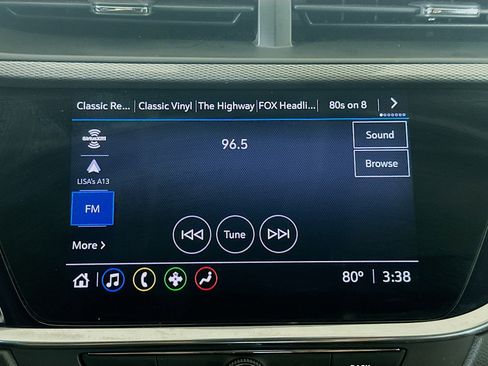 Used 2023 Buick Encore GX Select FWD image 19
