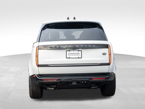 Used 2023 Land Rover Range Rover Long Wheelbase Autobiography image 5