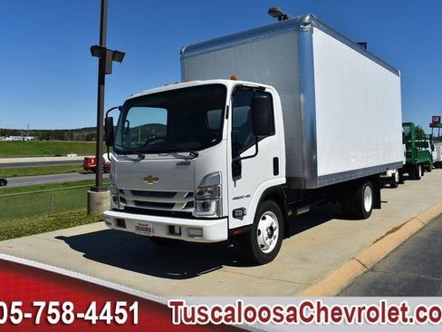 New 2025 Chevrolet Low Cab Forward image 4