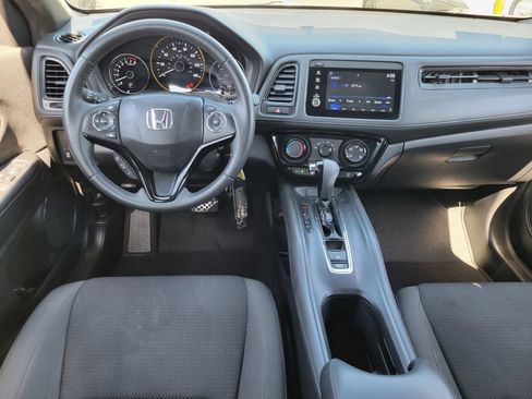 Used 2020 Honda HR-V Sport image 4