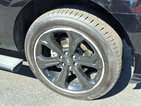 Certified 2024 Ford Expedition Max Limited AWD/4WD image 7