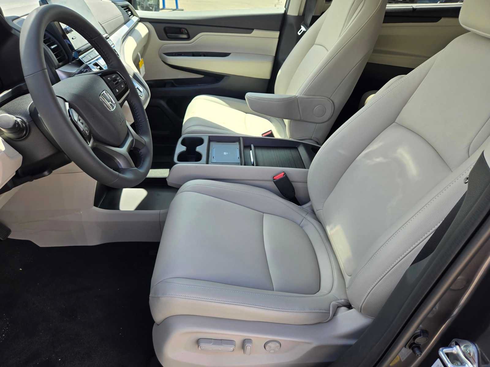 New 2026 Honda Odyssey EX-L image 9