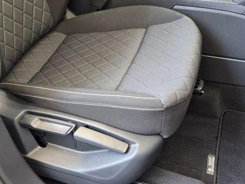 Used 2021 Volkswagen Atlas Cross Sport S image 26