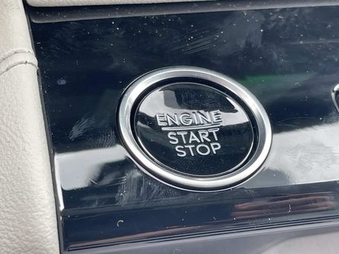 New 2026 Lincoln Navigator L Premier AWD/4WD image 31