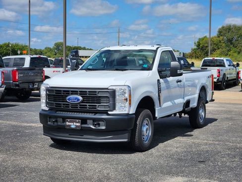 New 2026 Ford F250 XL image 4