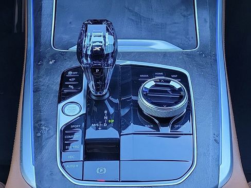 Used 2022 BMW X5 xDrive40i w/ M Sport Package image 26