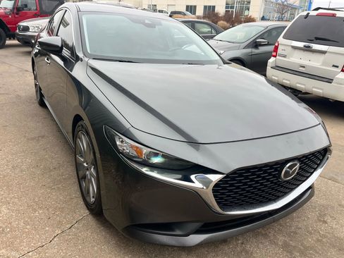 Used 2021 MAZDA MAZDA3 s image 7
