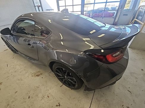 Used 2023 Toyota GR86 Premium image 6