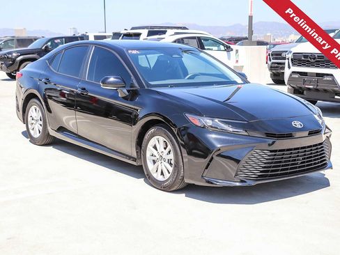 Used 2025 Toyota Camry LE w/ Convenience Package FWD image 3