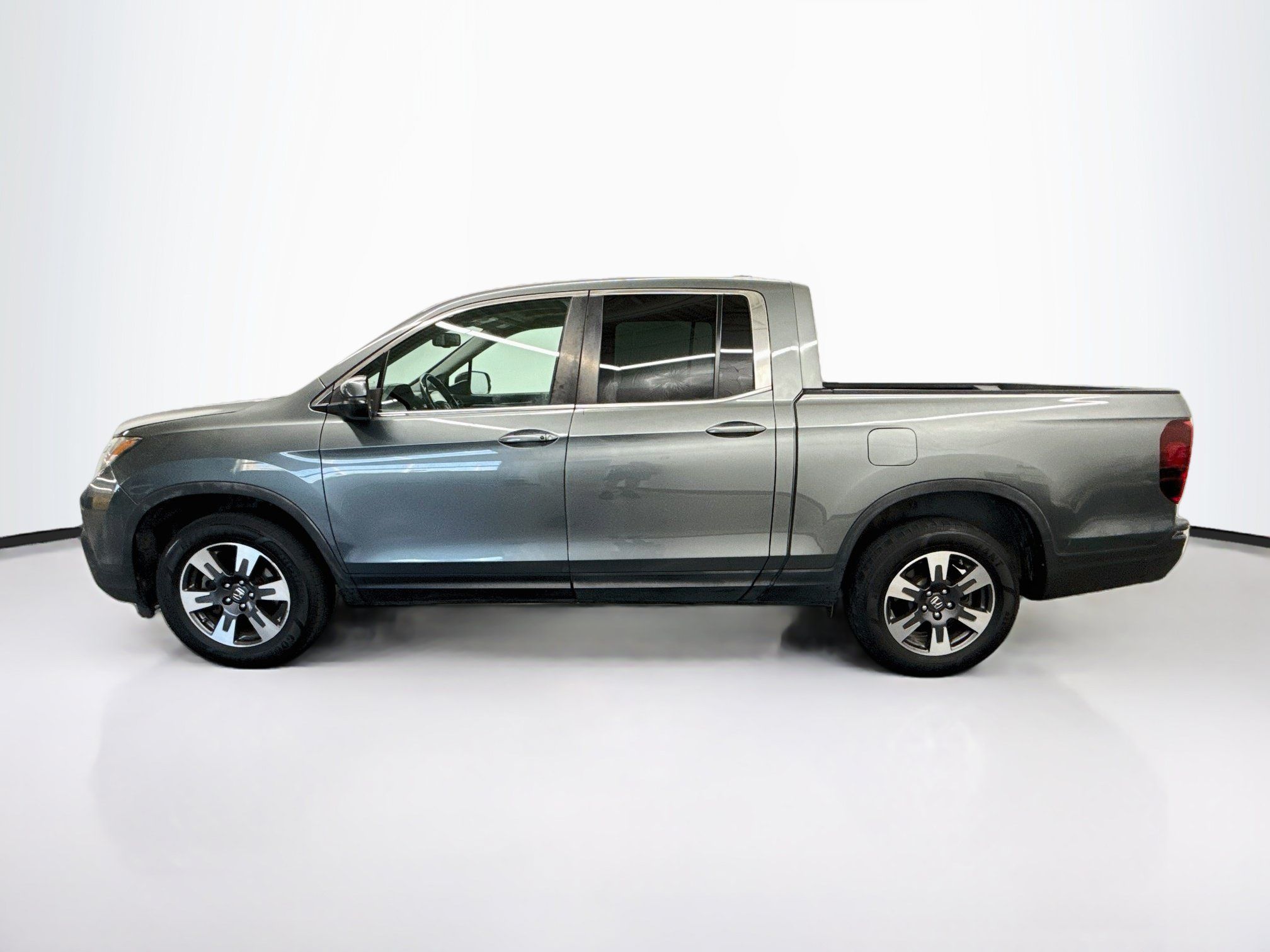 Used 2019 Honda Ridgeline RTL-T image 4