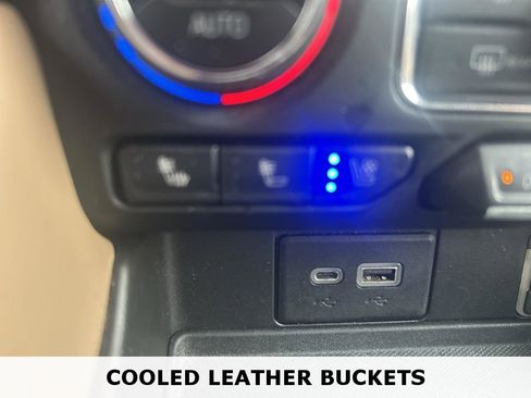 Used 2021 Chevrolet Tahoe Premier w/ Premium Package image 31