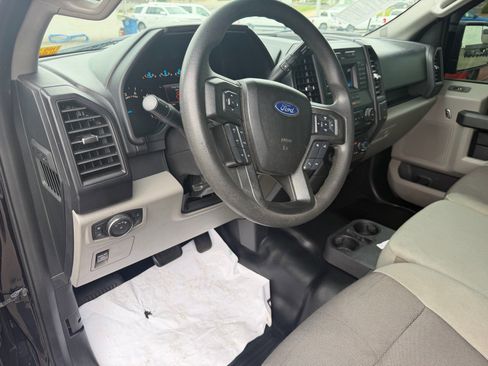 Used 2017 Ford F150 XL w/ Equipment Group 101A Mid AWD/4WD image 36