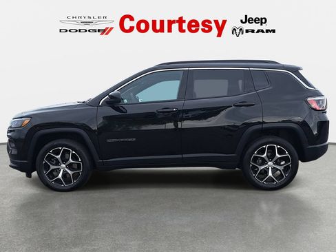 Certified 2024 Jeep Compass Limited AWD/4WD image 7