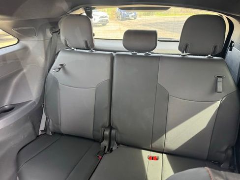 Used 2022 Toyota Sienna XSE w/ XSE Plus Package AWD/4WD image 8