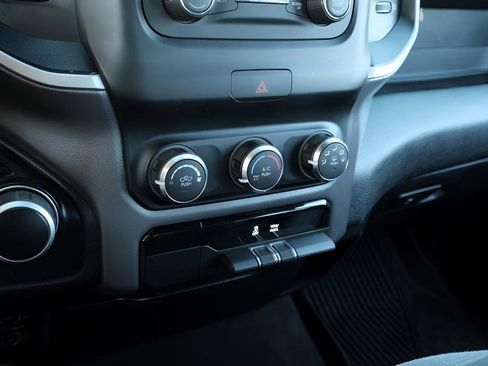 Used 2021 RAM 1500 Big Horn image 16