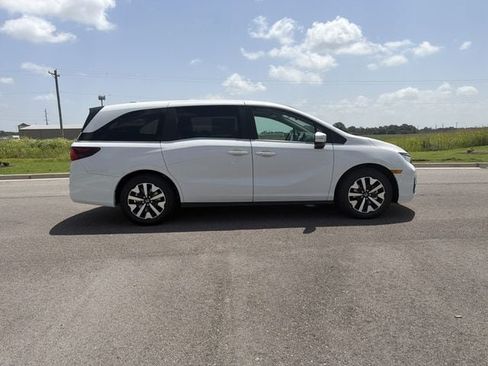 New 2026 Honda Odyssey EX-L image 6