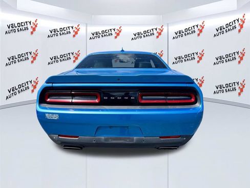 Used 2015 Dodge Challenger R/T Plus RWD image 6