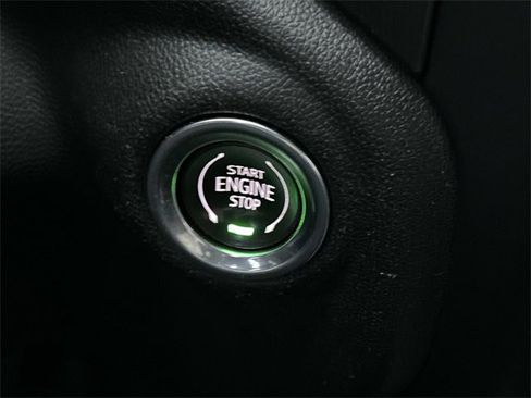 Used 2019 GMC Sierra 1500 AT4 image 34