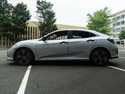 Used 2018 Honda Civic EX image 7