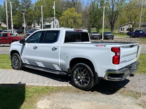 New 2026 Chevrolet Silverado 1500 LTZ w/ LTZ Premium Package AWD/4WD image 19